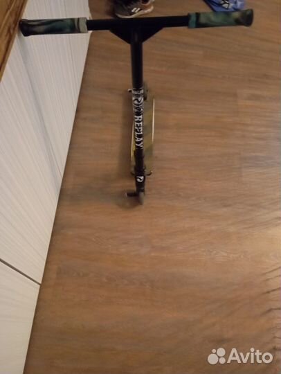 Трюковой самокат novatrack