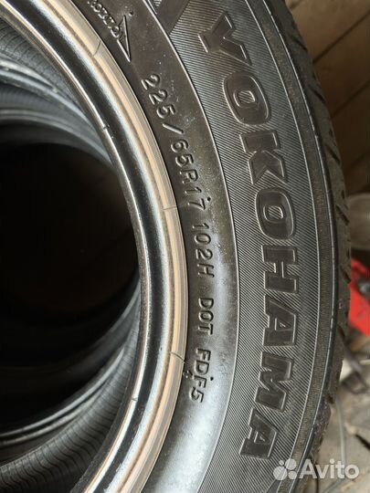 Yokohama Parada Spec-X 225/65 R17