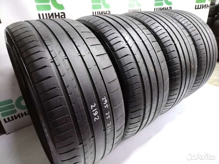 Pirelli P Zero PZ4 295/35 R21