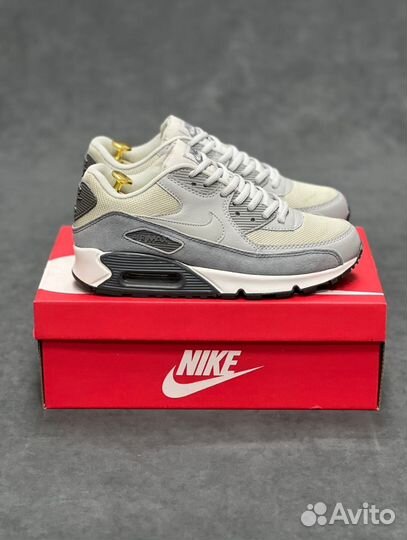 Кроссовки Nike