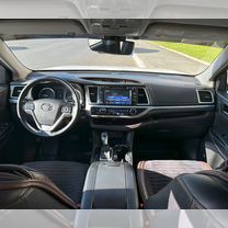 Toyota Highlander 3.5 AT, 2017, 145 000 км, с пробегом, цена 3 750 000 руб.