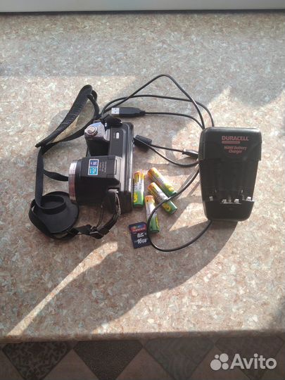 Цифровой фотоаппарат Olympus