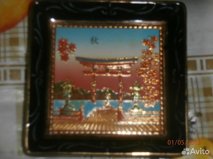 Пепельница, панно