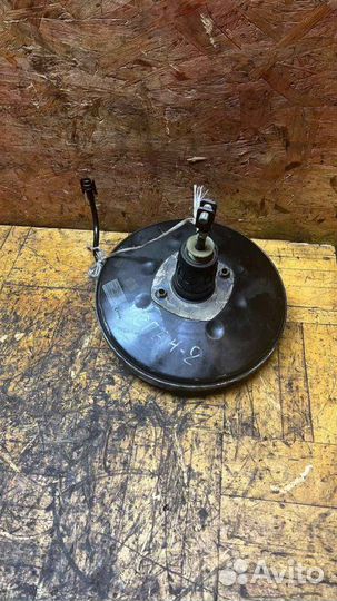 Вакуумный усилитель тормозов Renault Megane 2 1.6