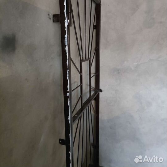 Решетка на дверь