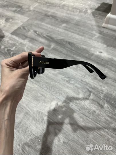 Солнечные очки gucci