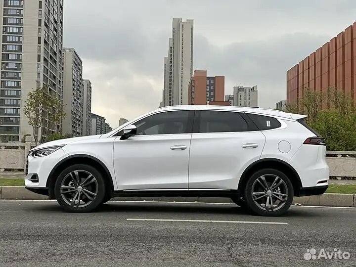 BYD Tang 2.0 AMT, 2021, 30 000 км