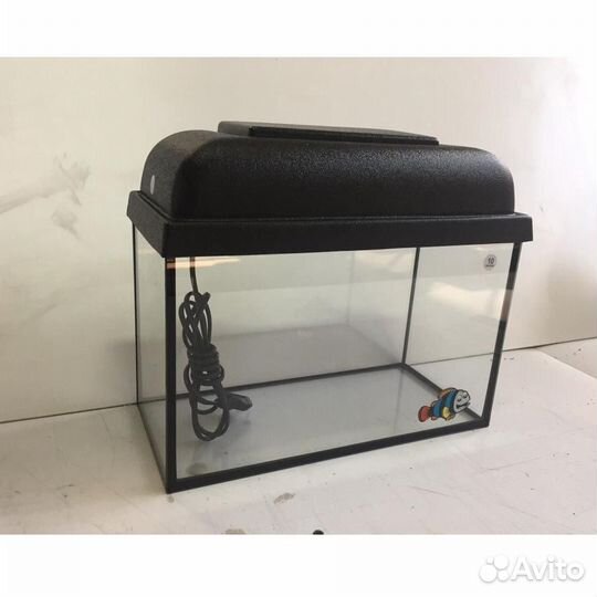 Продаю новые аквариумы,террариумы с подсветками