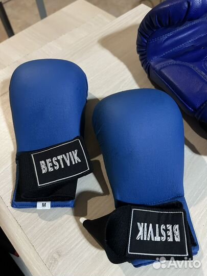 Боксерские перчатки