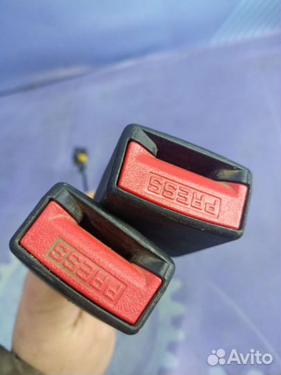 Защёлка/фиксатор переднего ремня LADA Granta