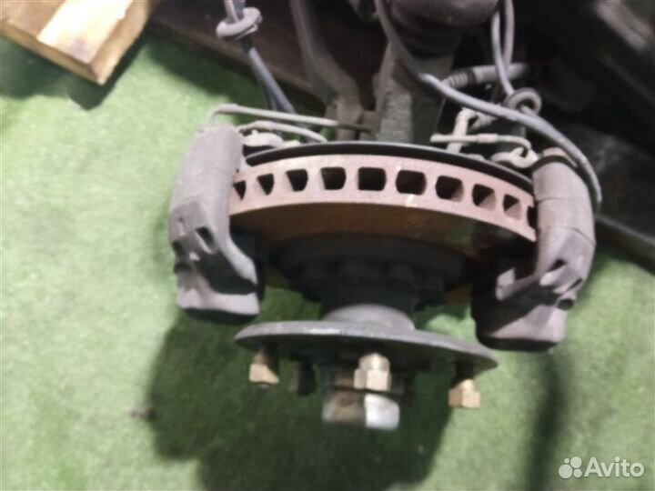 Ступица (кулак, цапфа) передняя правая Rolls-Royce