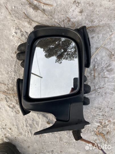 Зеркало в сборе на Субару Форестер