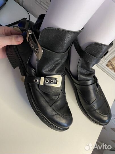 Ботинки кожаные женские