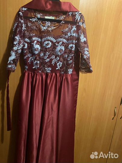 Вечернее платье р-р 42-44р