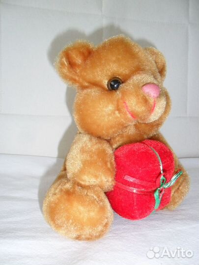 Мишутка плюшевый