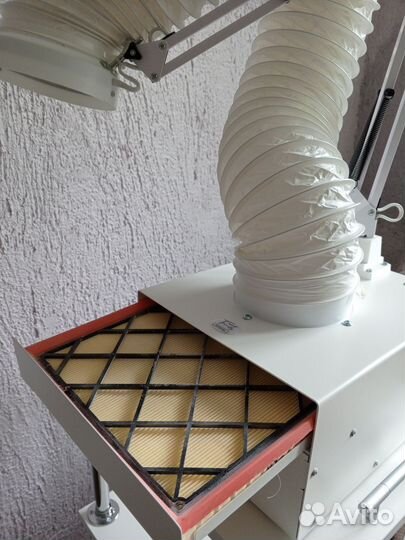 Вытяжка для педикюра