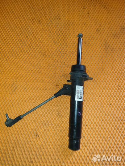 Амортизатор передний правый BMW 3 серия F30 F31