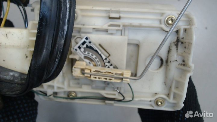 Насос топливный электрический Audi A4 (B6), 2004