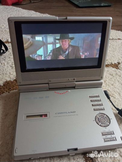 Портативный видеопроигрыватель