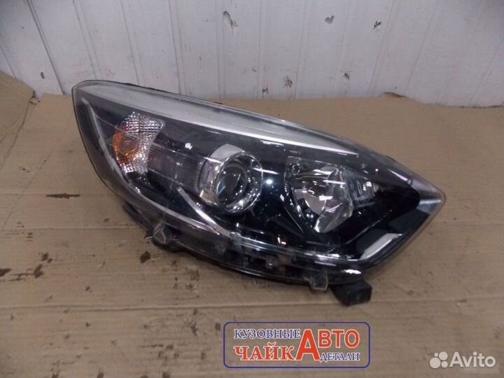 Фара правая Renault Kaptur