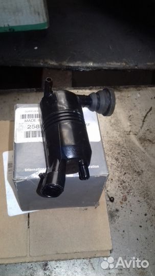 Насос омывателя International 2585375c91