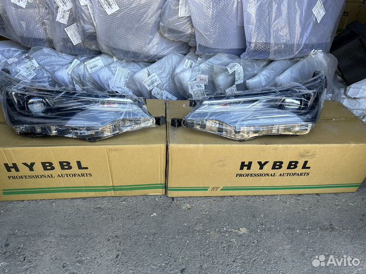 Передние фары на Toyota Corolla/180