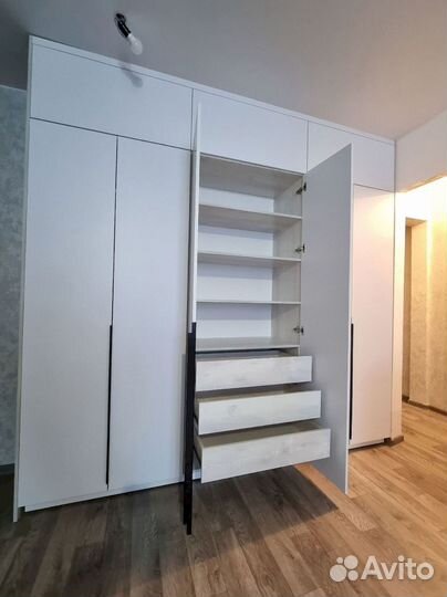 Встроенный шкаф