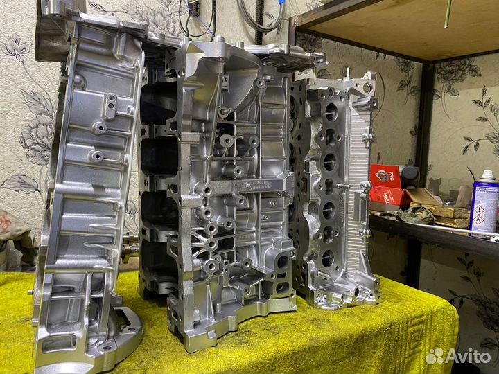 Двигатель Hyundai Starex G4KG 2.4 L