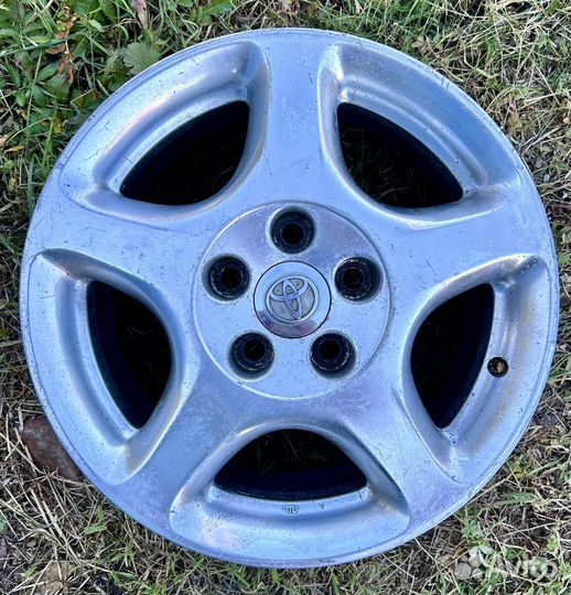 Диски литые Toyota R16 7J 5x114,3