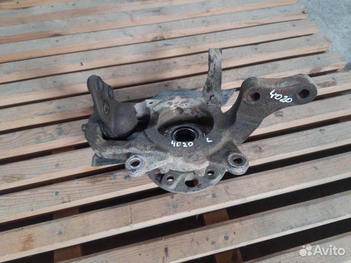 Кулак передний левый SsangYong Actyon 2 2011