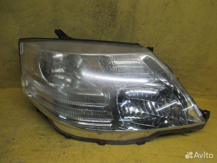 Фара правая Toyota Alphard ANH10W