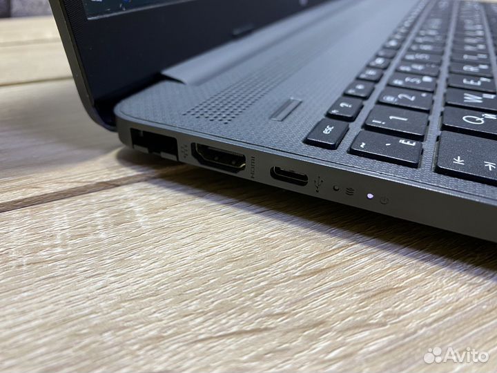 Ноутбук hp i7/8/256