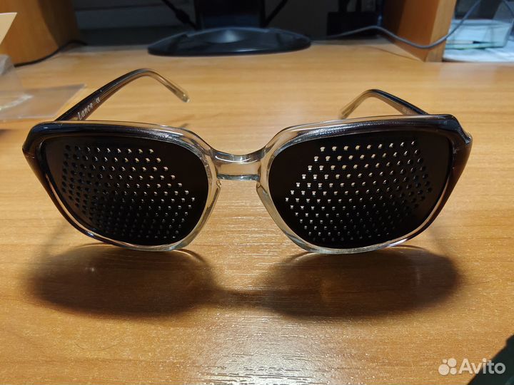 Высокоточные дырчатые очки-тренажеры