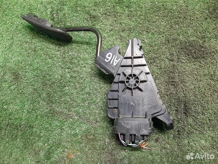 Педаль газа Lexus RX300 (MCU35) 2004