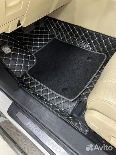 Автомобильные коврики из экокожи 3D-5D