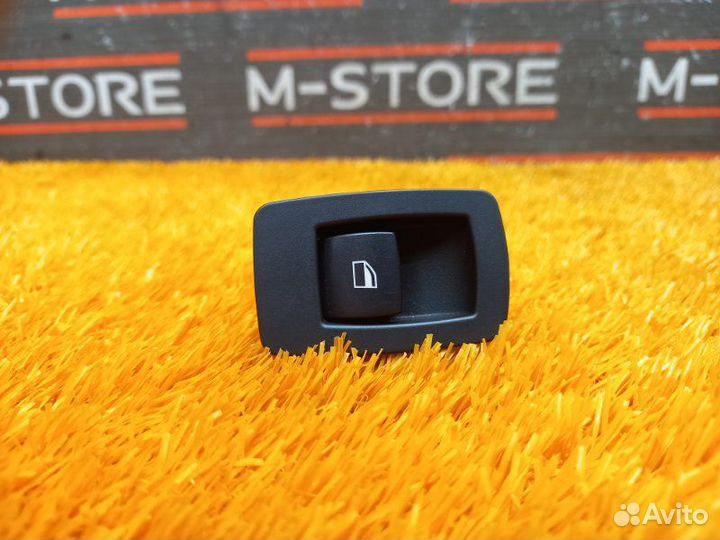 Кнопка стеклоподъемника задняя левая Bmw 5-Series