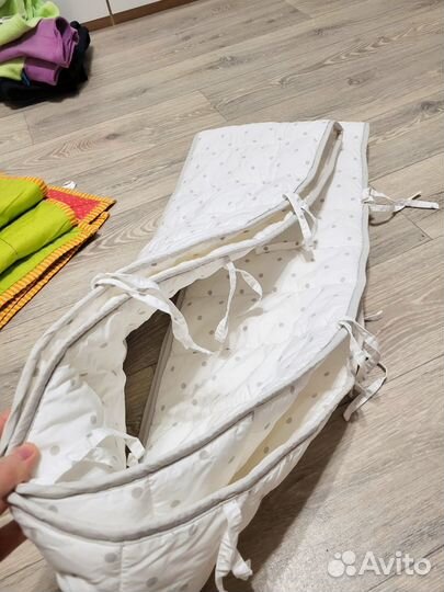 Бортик в кроватку