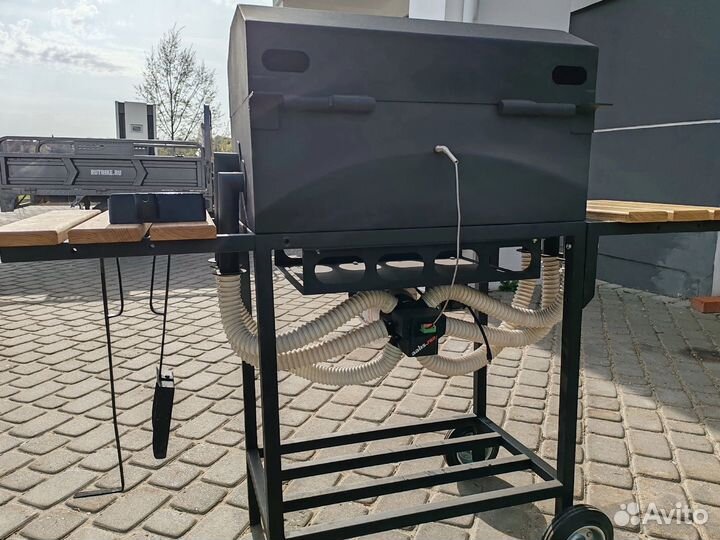 Мангал с электроподдувом и сенсерным управлением