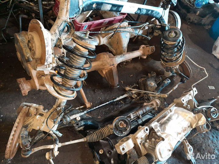 Стойка передняя Ситроен С4 2 citroen c4 2013