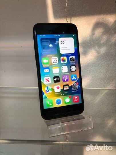 iPhone SE, 128 ГБ