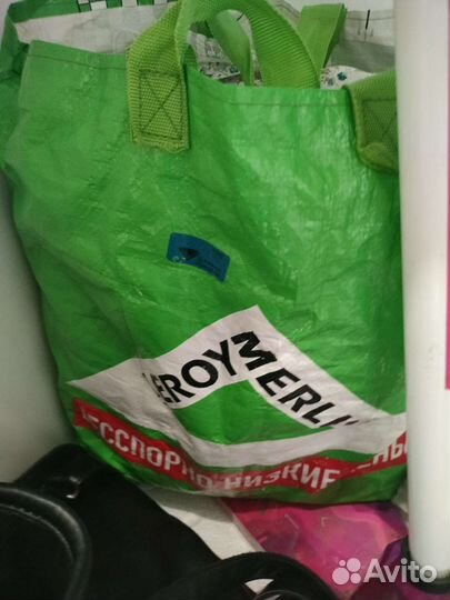 Отдам 2 пакета вещей на девочку