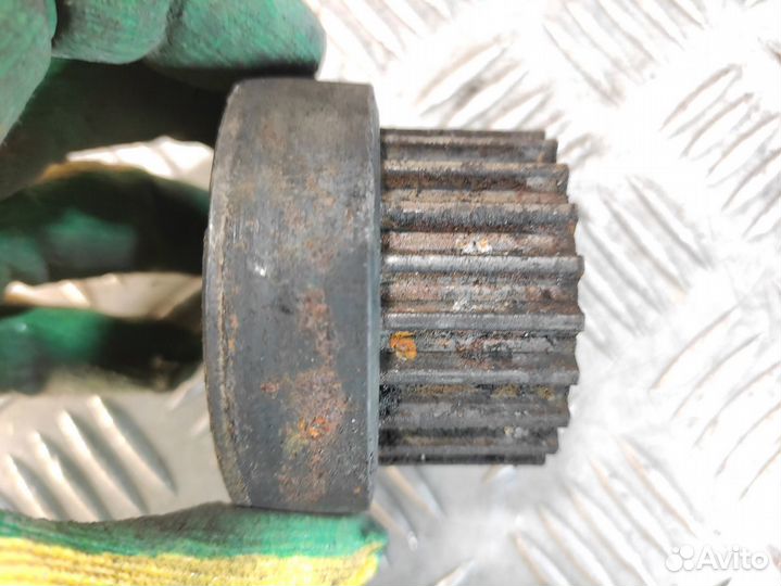 Шестерня привода двс Chevrolet Captiva 2006-2010