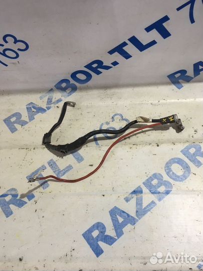 Плюсовая клемма skoda octavia A5 1.4 ат лифтбек