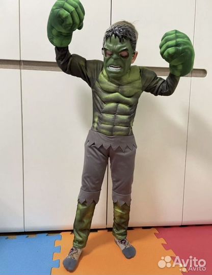 Костюм Халк с кулаками