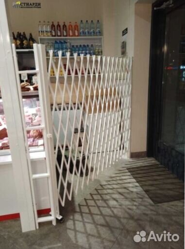 Раздвижные решетки на двери металлические