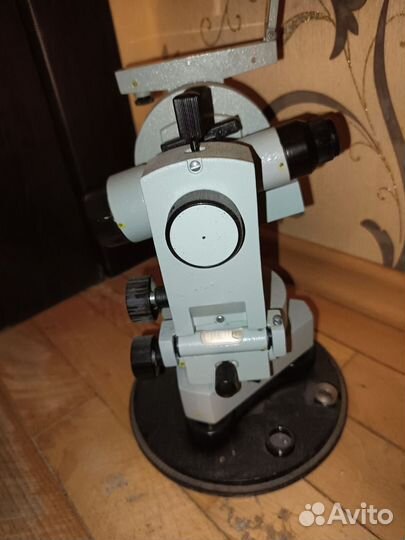 Теодолит оптический