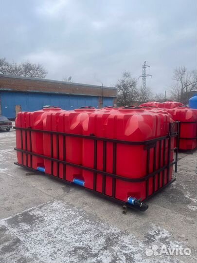 Емкости от 1000 литров из пластика