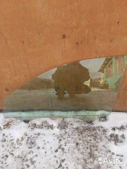 Стекло camry 40