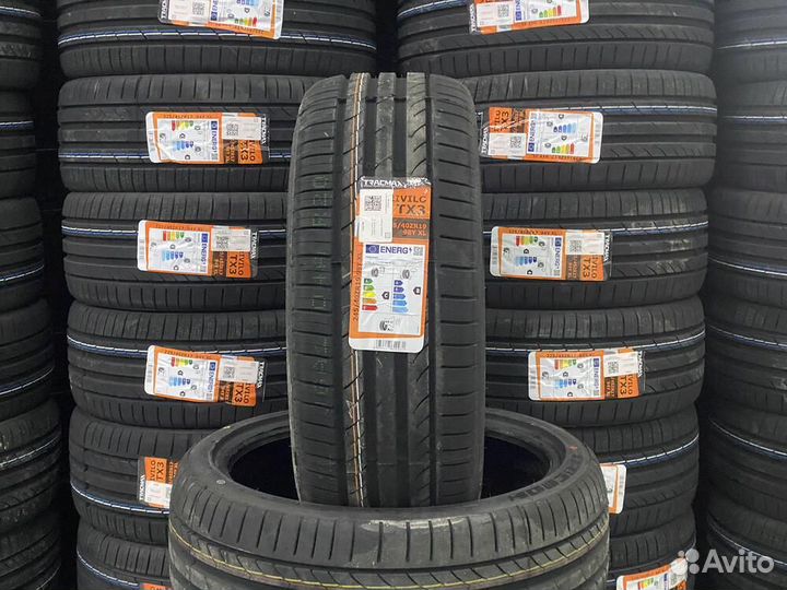 Tracmax X-Privilo TX3 245/40 R19 98Y