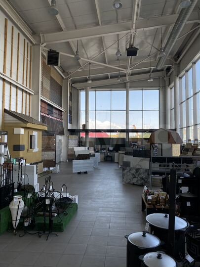 Свободного назначения, 2700 м²